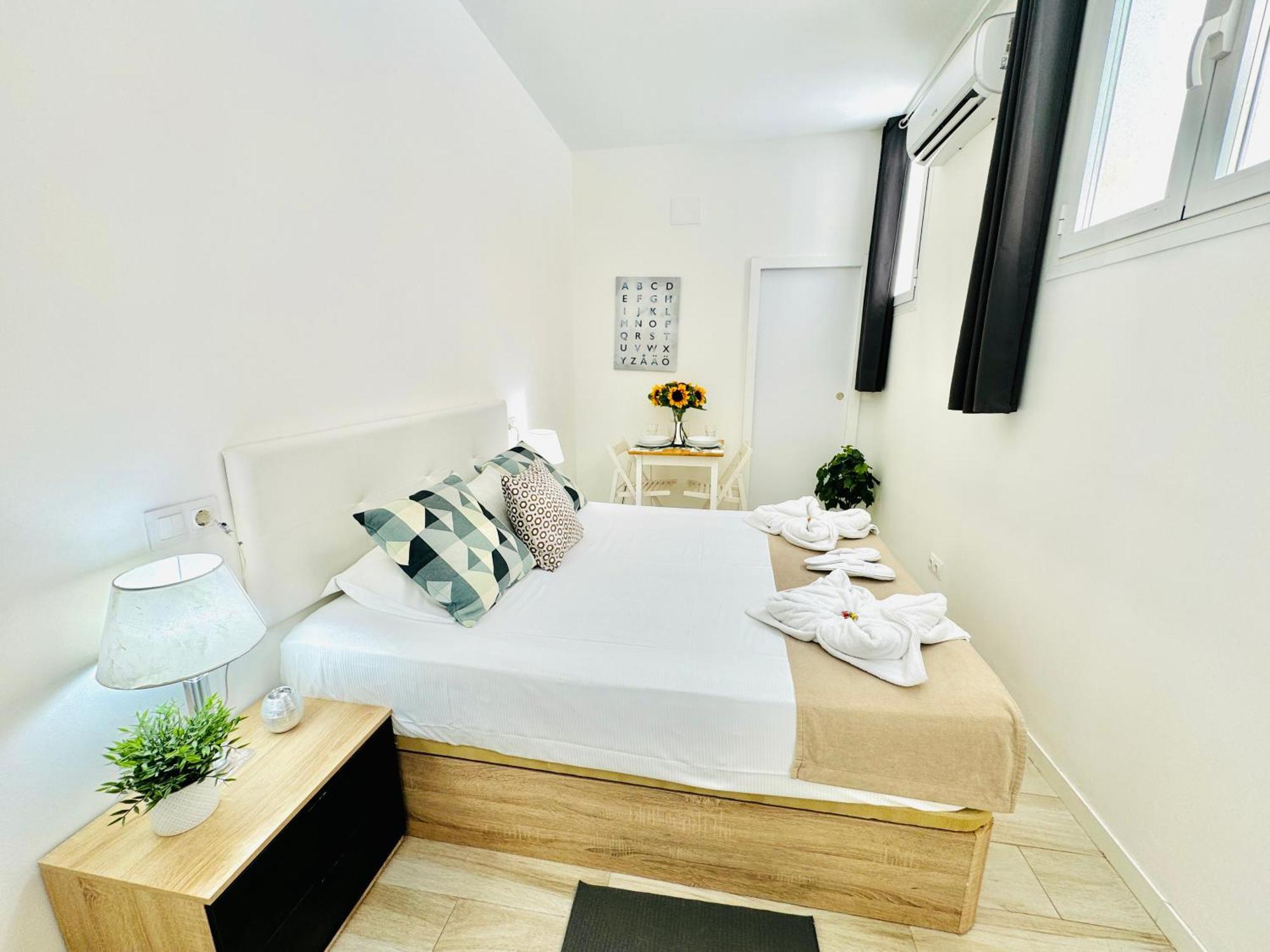 Cinco Torres Suites Madrid Eksteriør billede