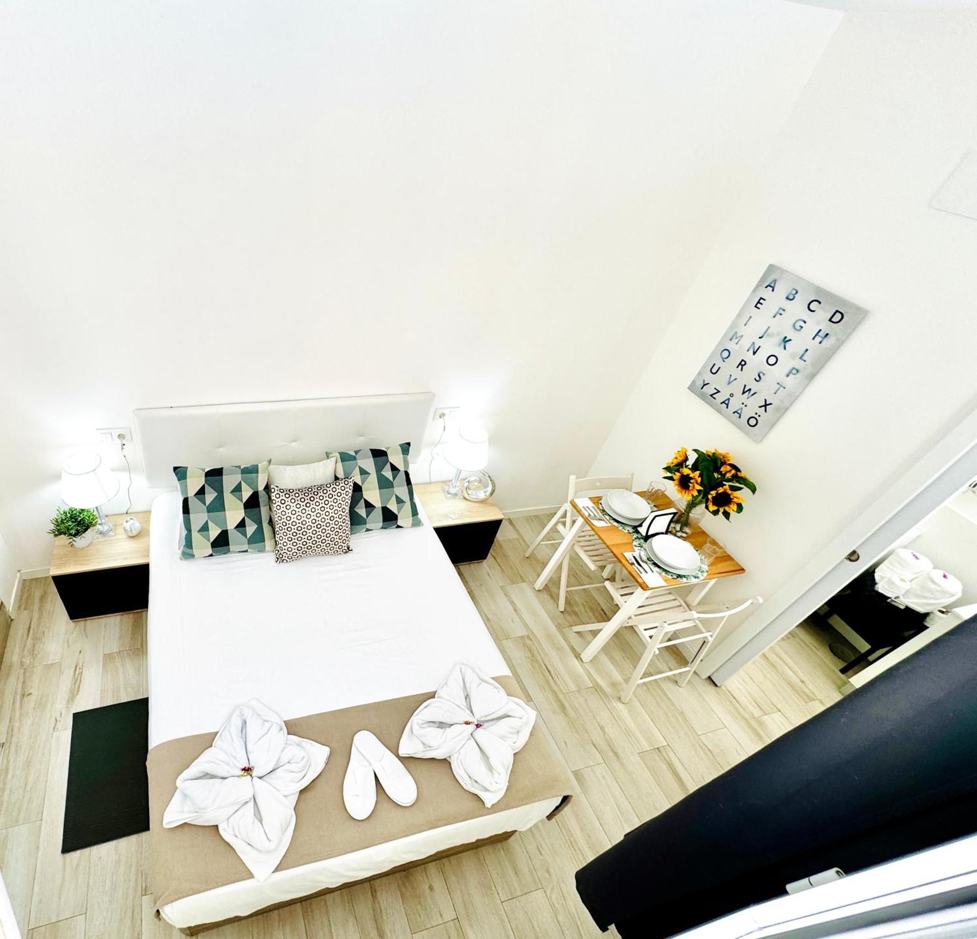 Cinco Torres Suites Madrid Eksteriør billede