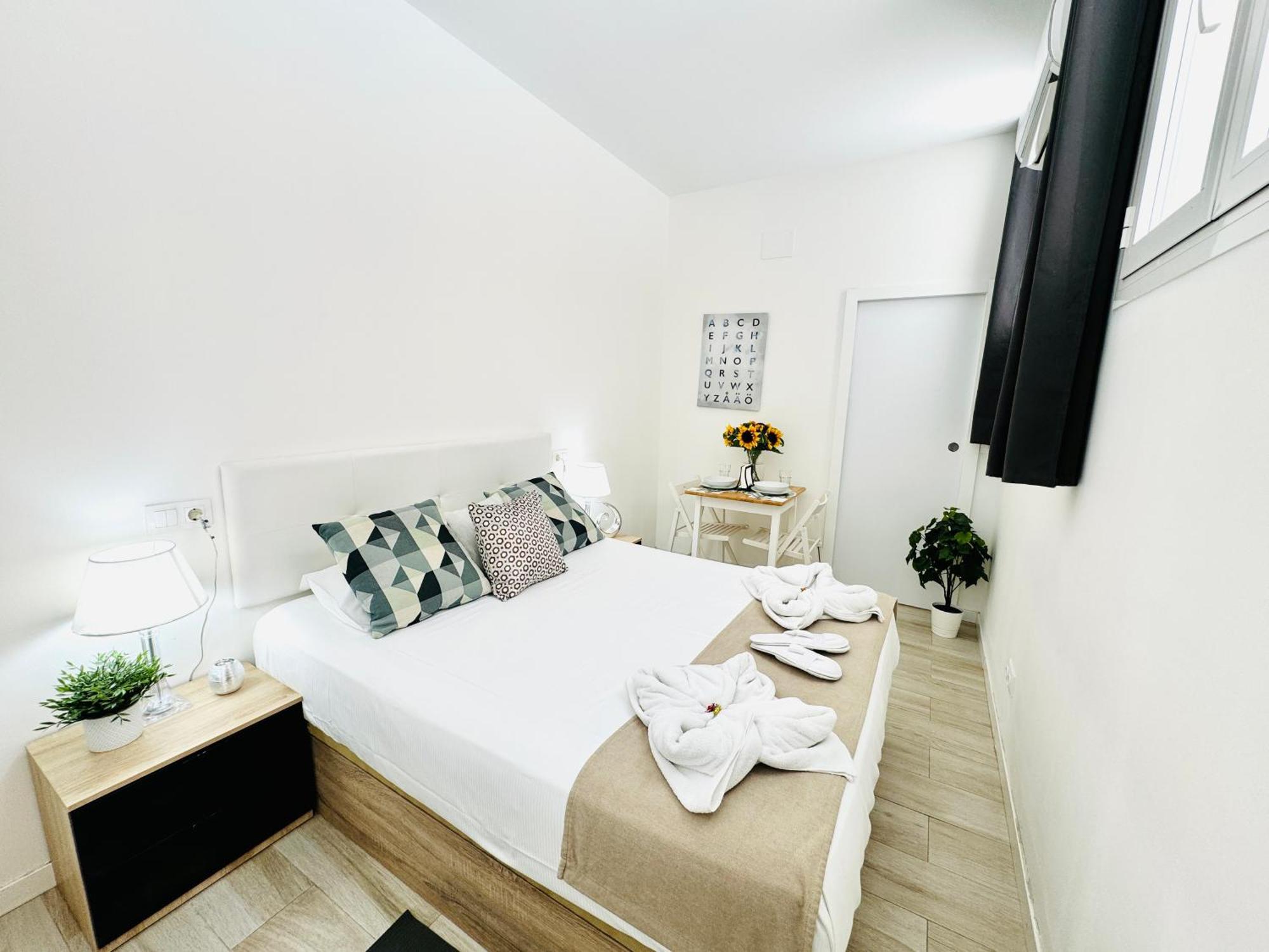 Cinco Torres Suites Madrid Eksteriør billede