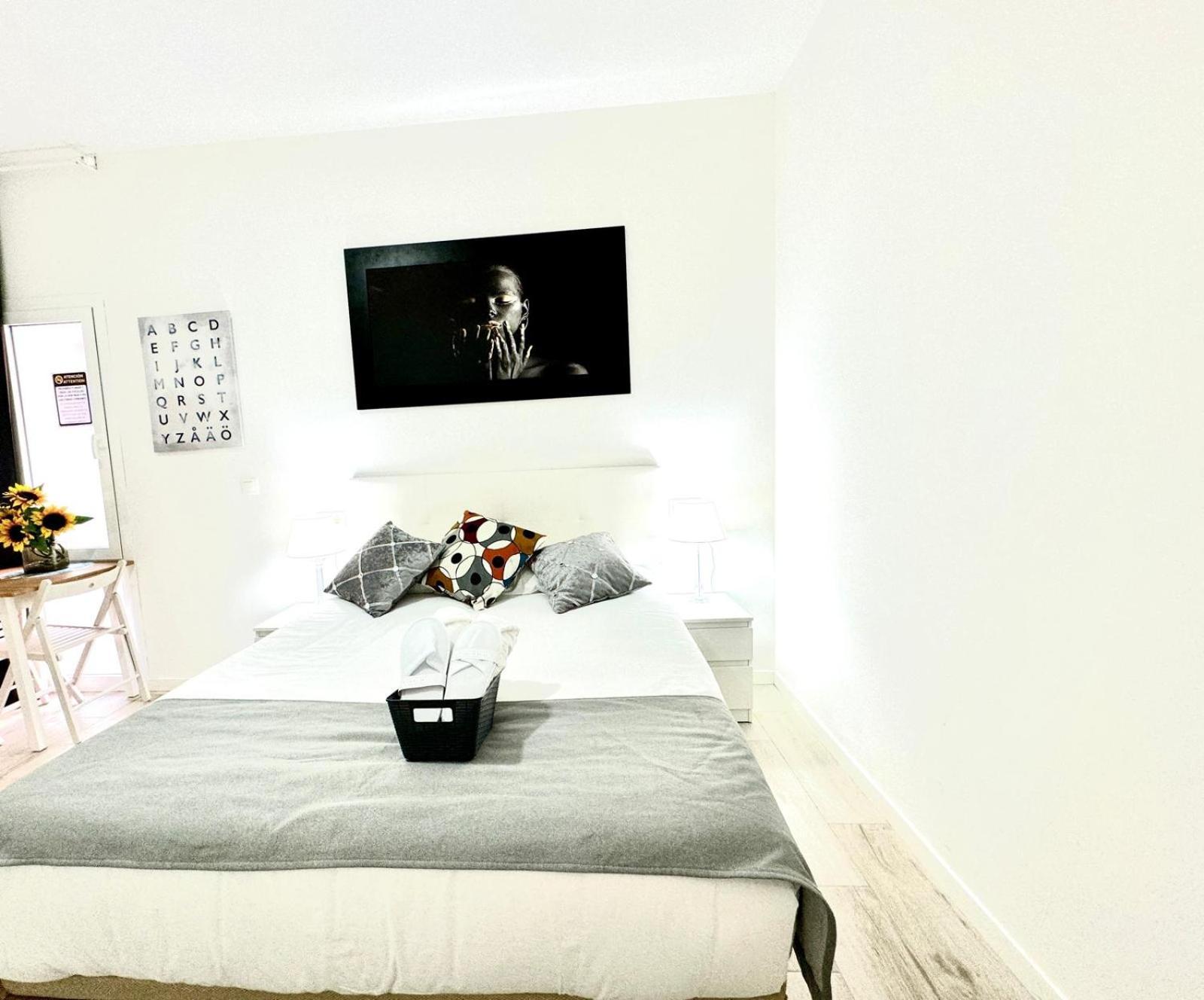 Cinco Torres Suites Madrid Eksteriør billede