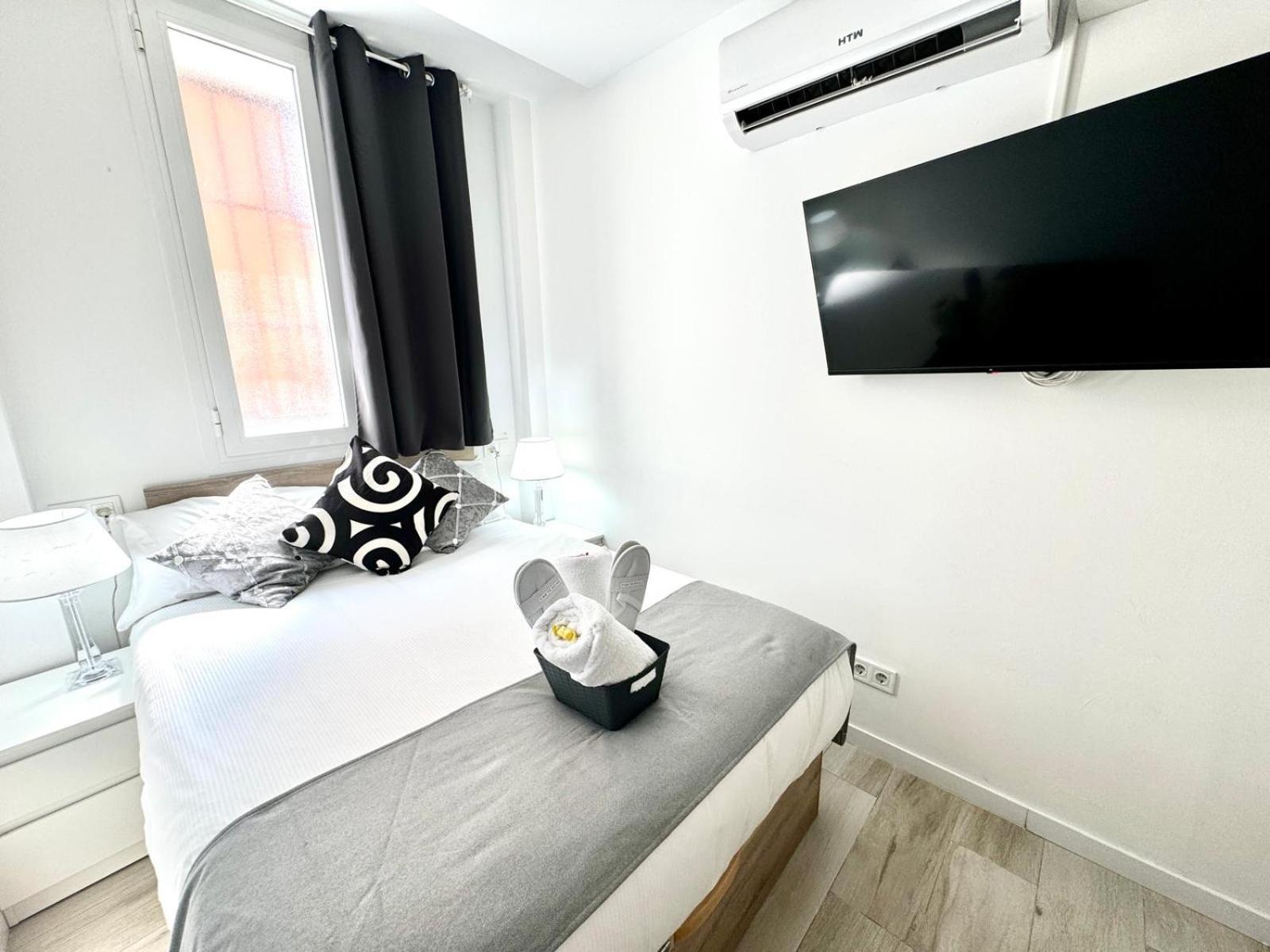 Cinco Torres Suites Madrid Eksteriør billede