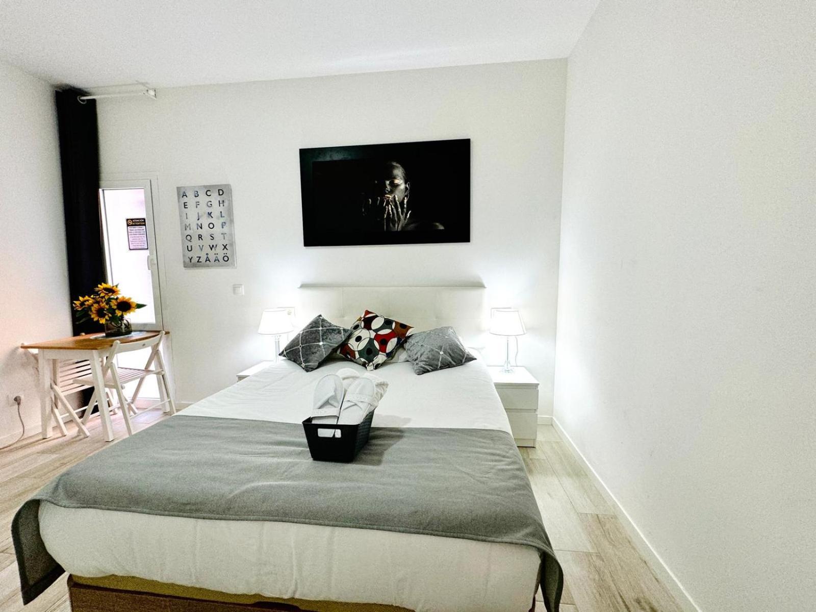 Cinco Torres Suites Madrid Eksteriør billede