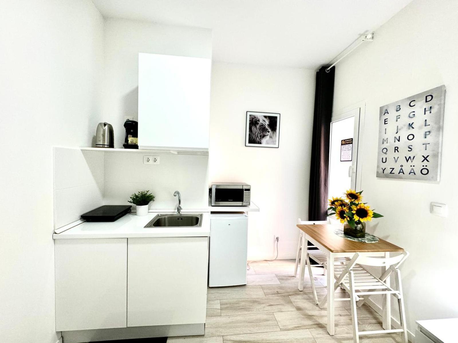 Cinco Torres Suites Madrid Eksteriør billede