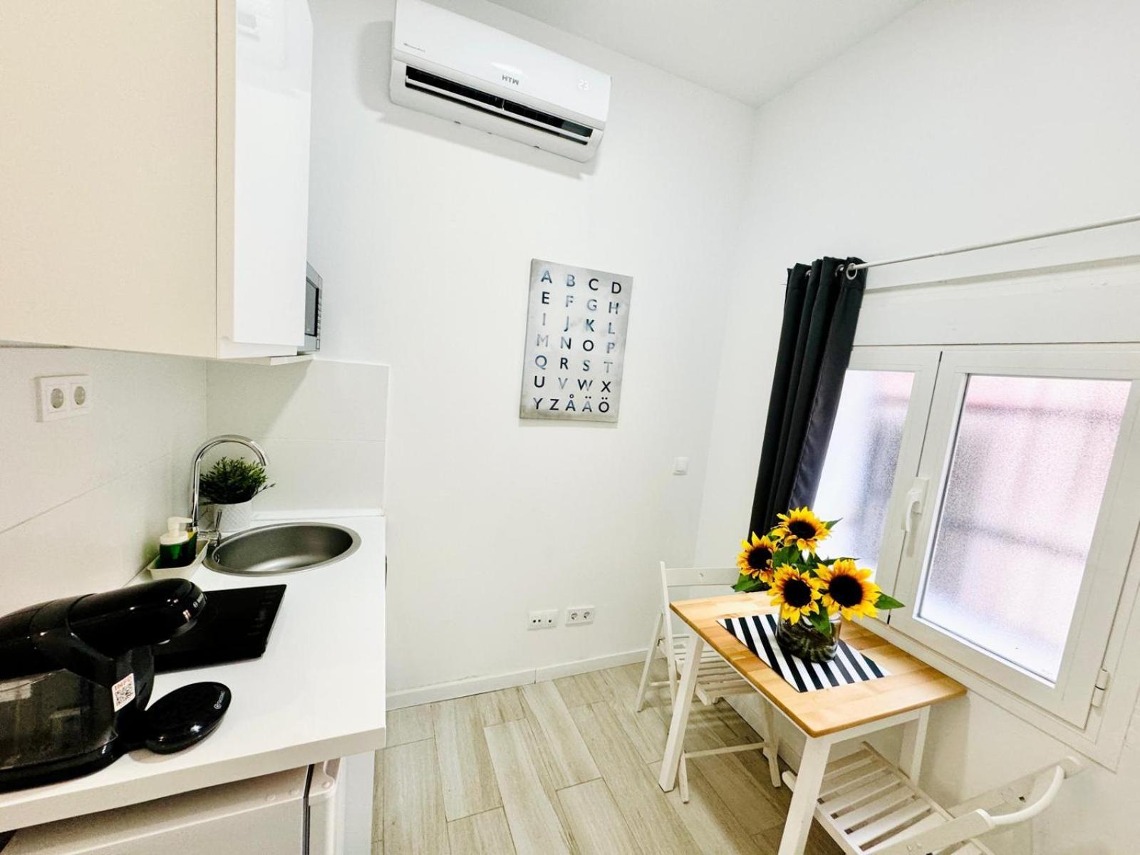 Cinco Torres Suites Madrid Eksteriør billede