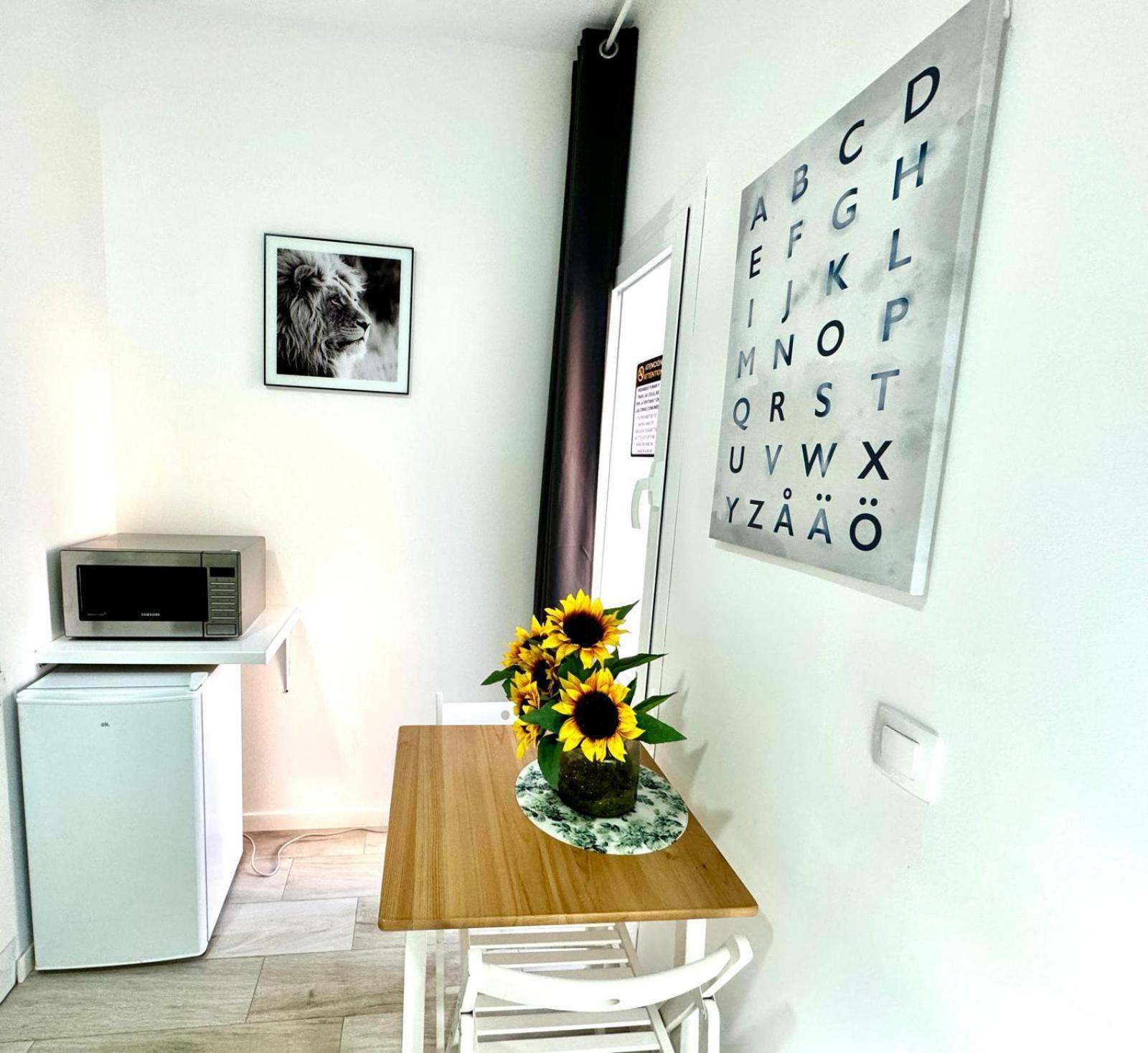 Cinco Torres Suites Madrid Eksteriør billede