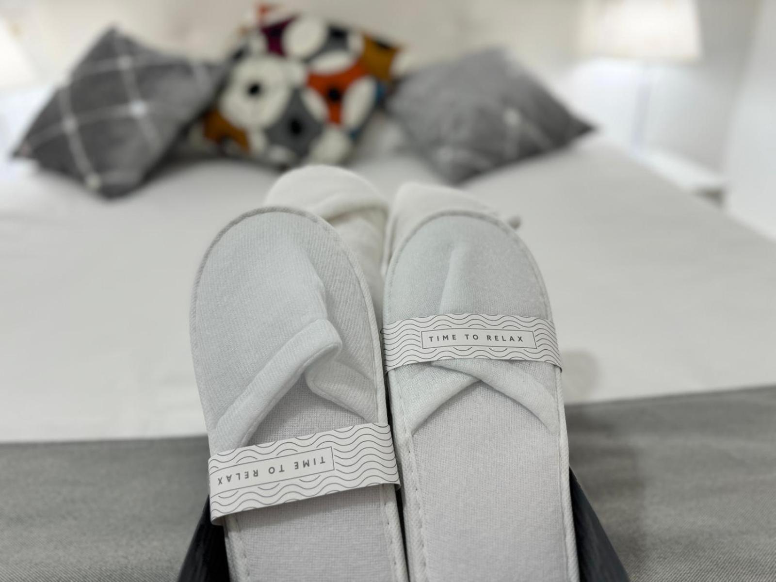 Cinco Torres Suites Madrid Eksteriør billede