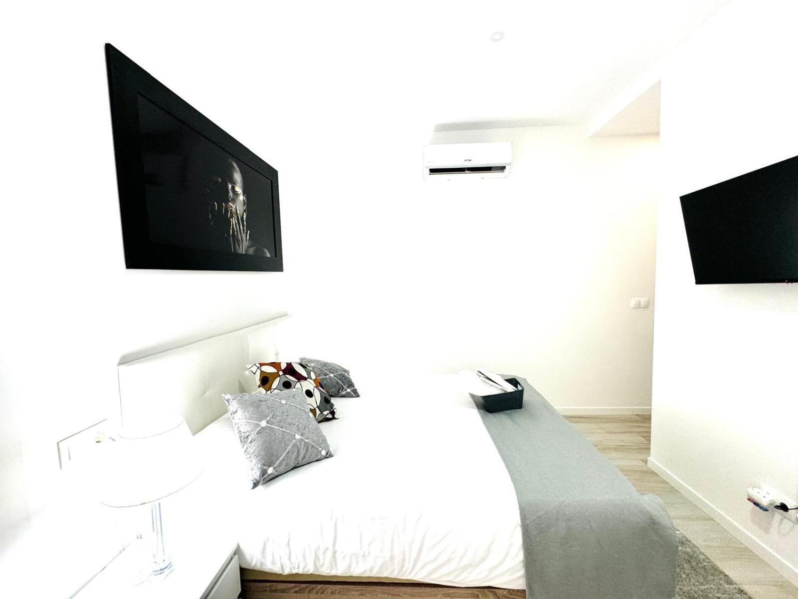 Cinco Torres Suites Madrid Eksteriør billede