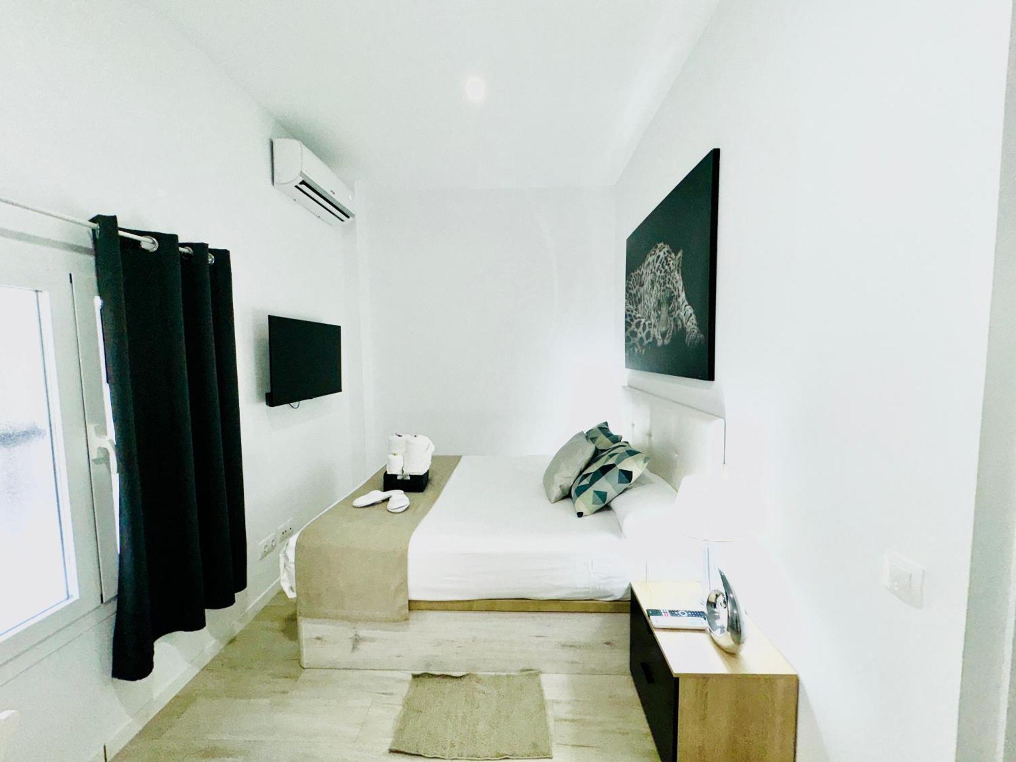Cinco Torres Suites Madrid Eksteriør billede